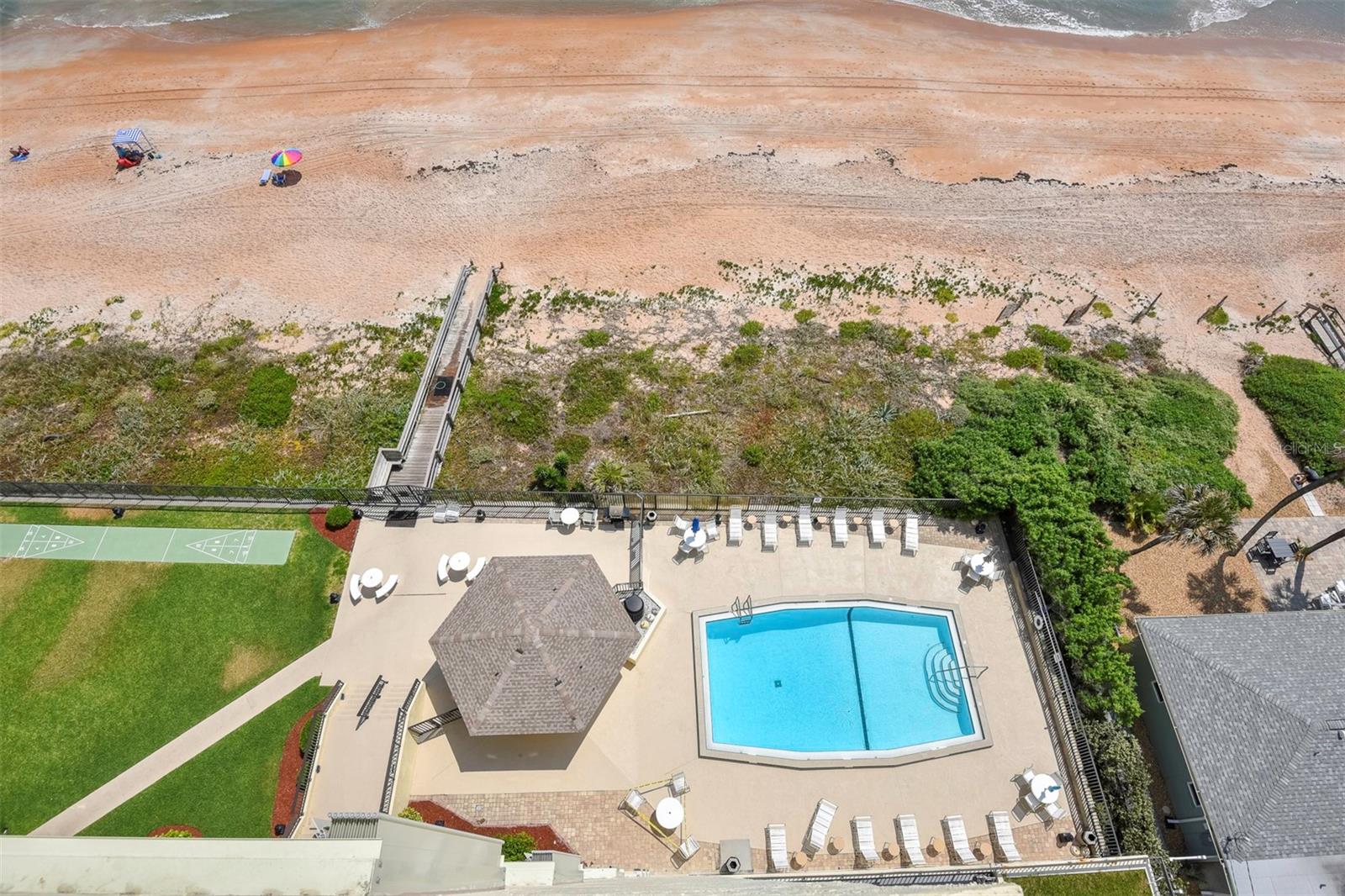 Image 33 of 40 For 1513 Ocean Shore Boulevard 4e