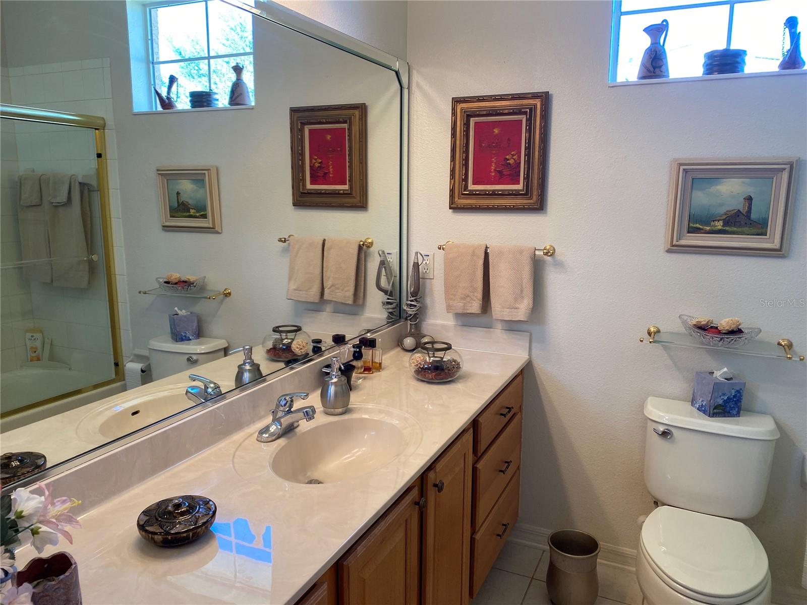 Image 26 of 47 For 8464 82nd Circle