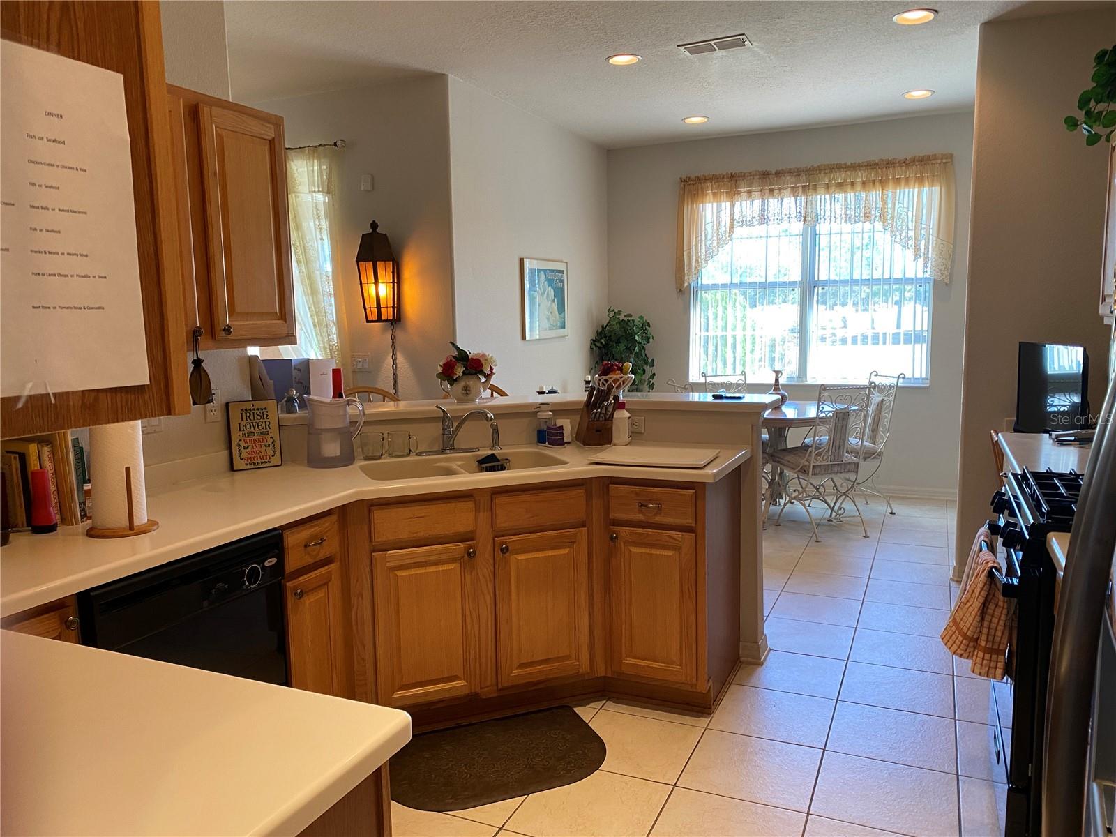 Image 9 of 47 For 8464 82nd Circle