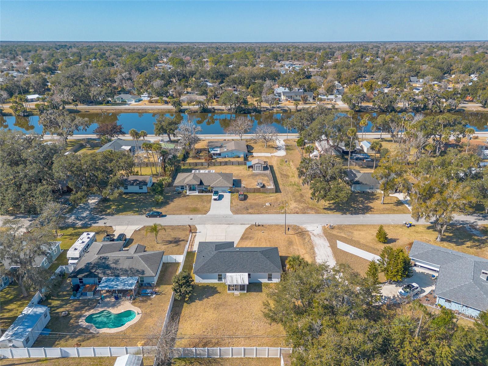 Image 30 of 33 For 2803 Kumquat Drive