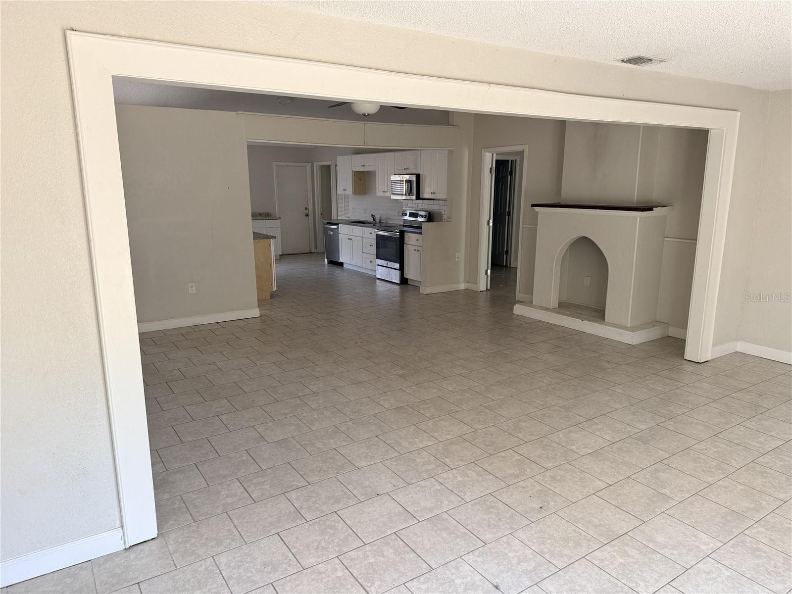 Image 4 of 15 For 3280 Shingler Terrace