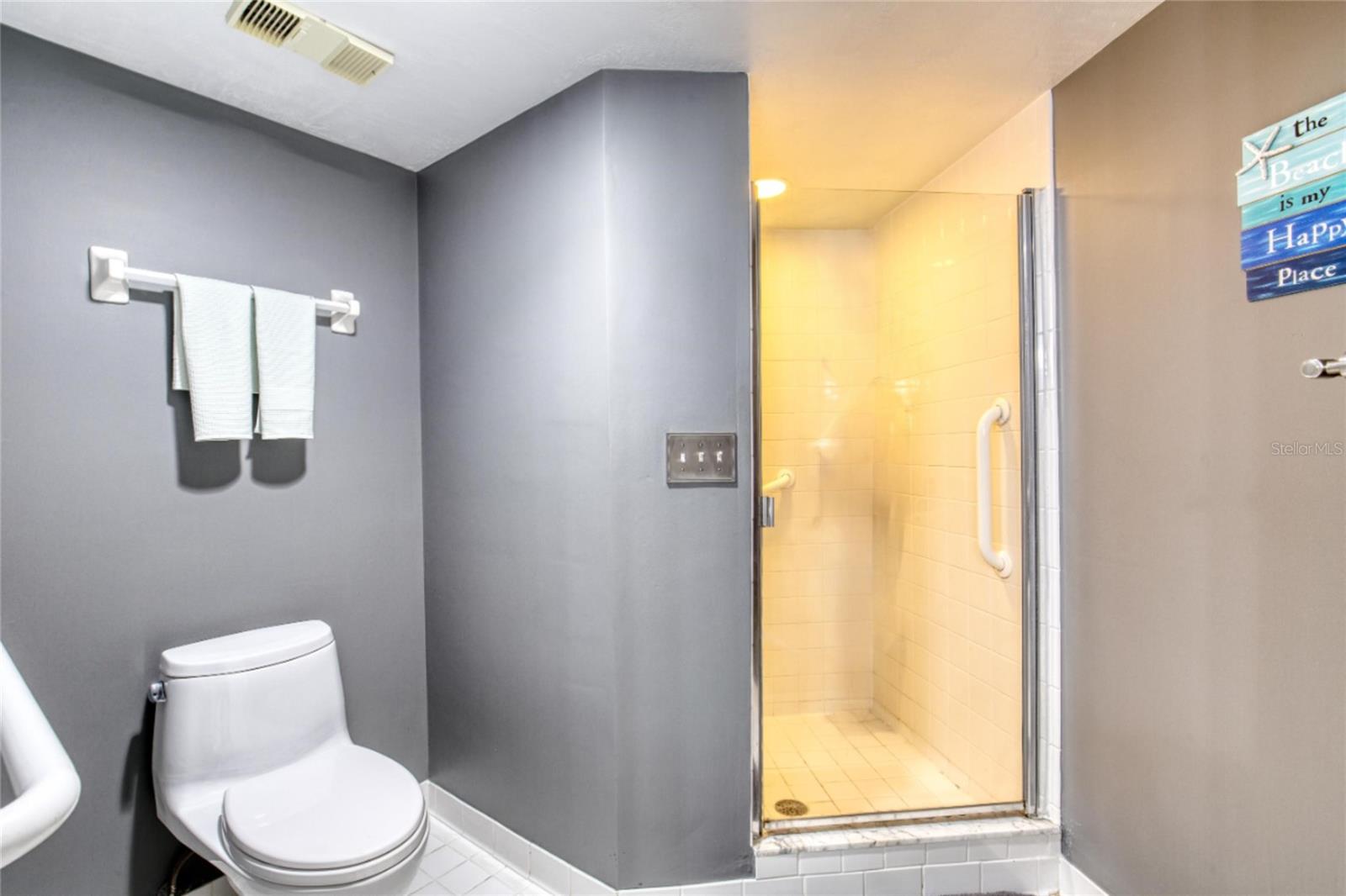 Image 60 of 92 For 1 John Anderson Drive 3010