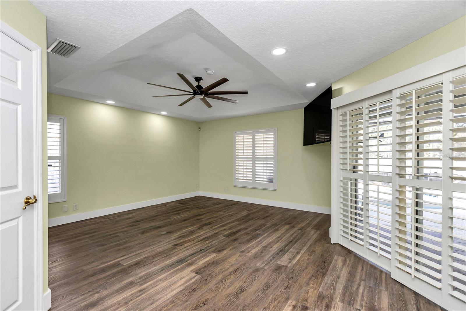 Image 19 of 45 For 2319 30th Place