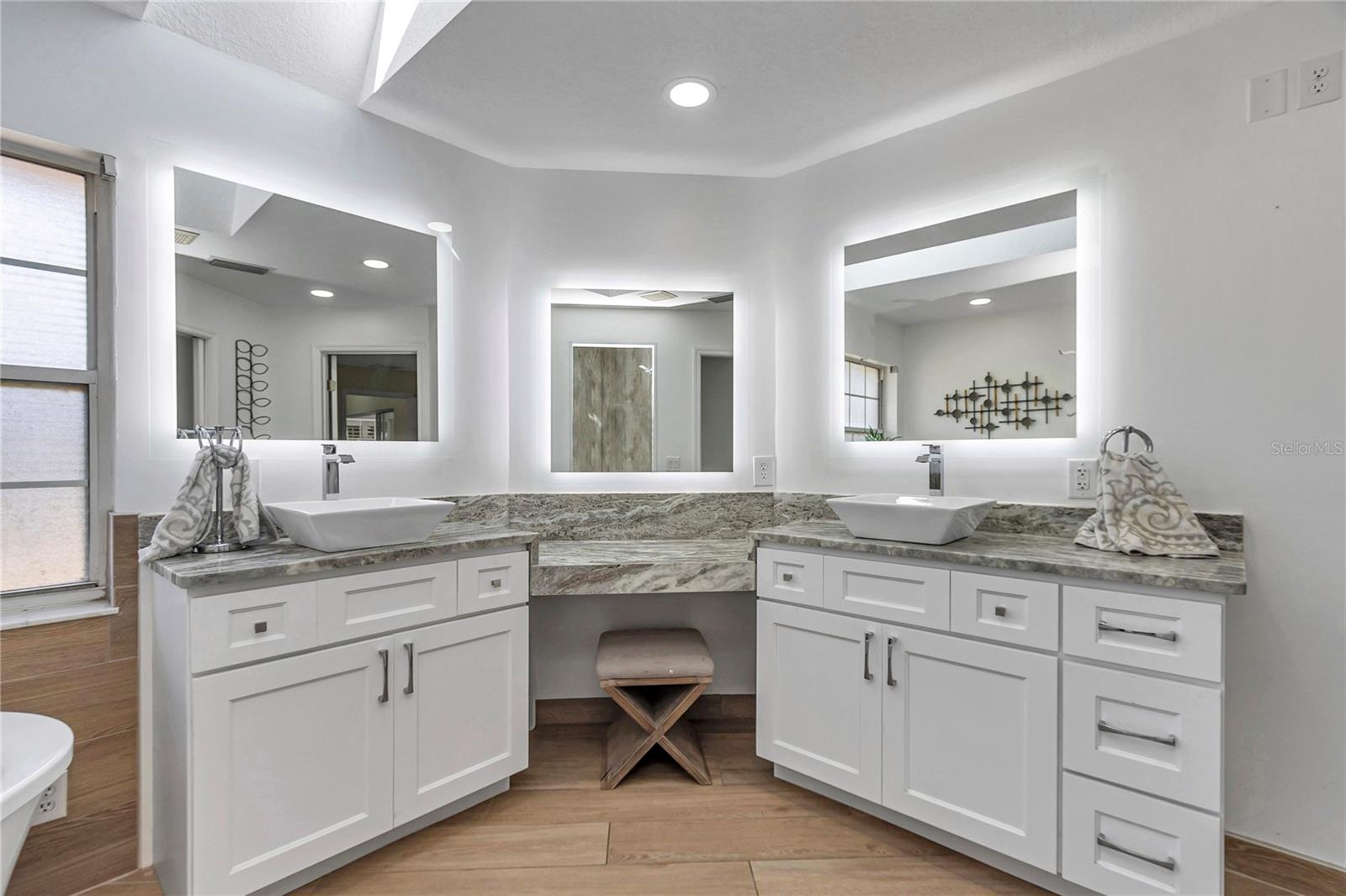 Image 22 of 45 For 2319 30th Place