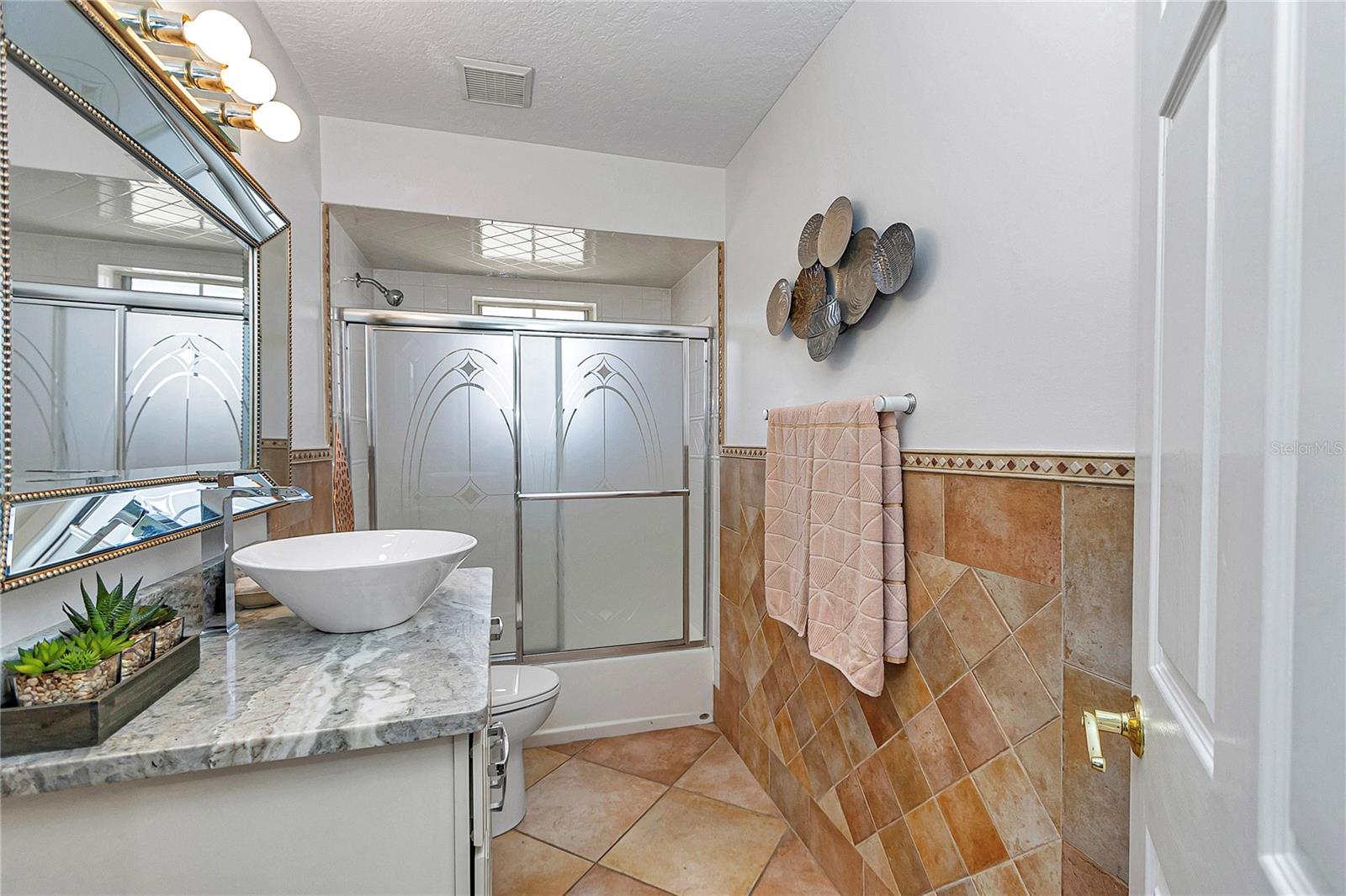 Image 33 of 45 For 2319 30th Place