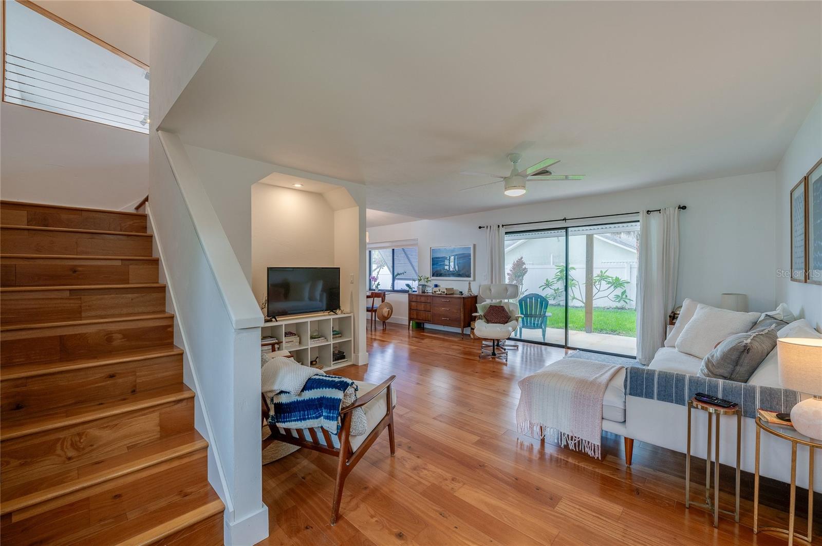 Image 4 of 33 For 4712 Dixie Drive