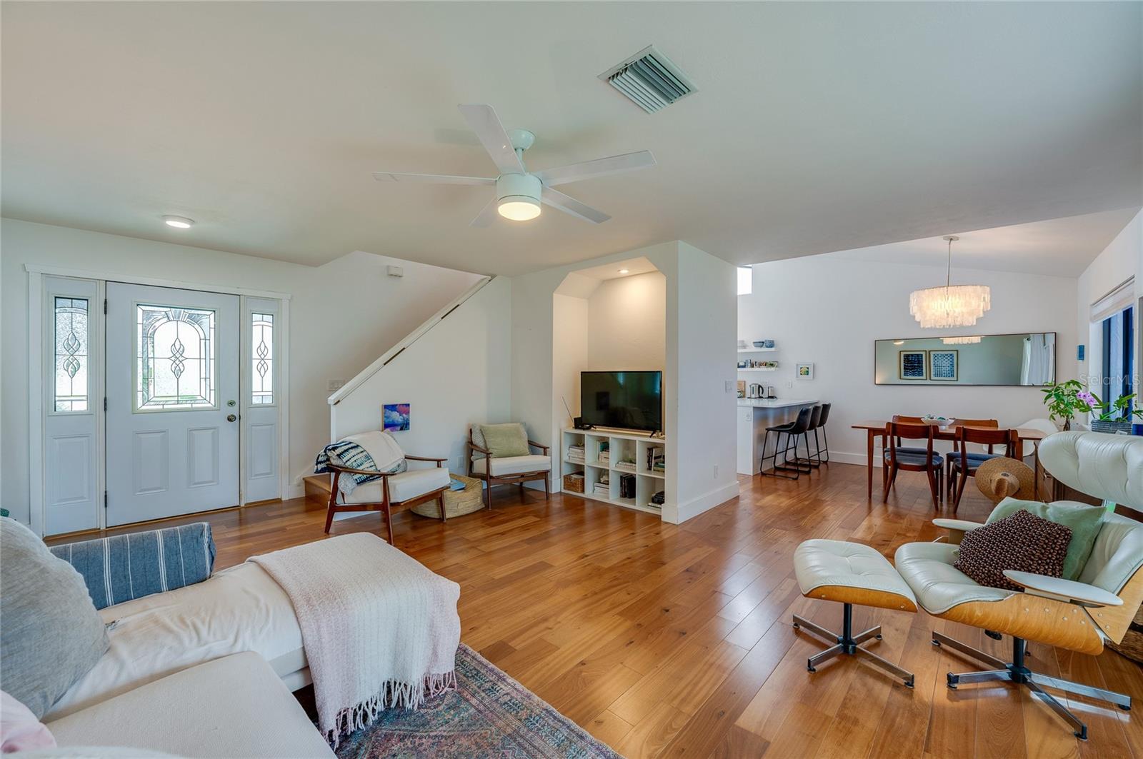 Image 5 of 33 For 4712 Dixie Drive