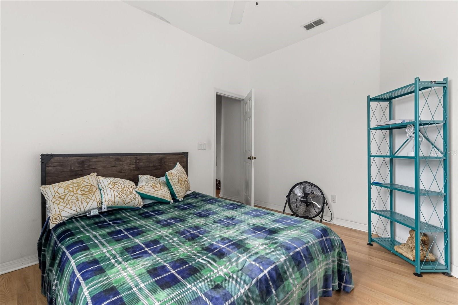 Image 16 of 38 For 16413 Arrowhead Trail