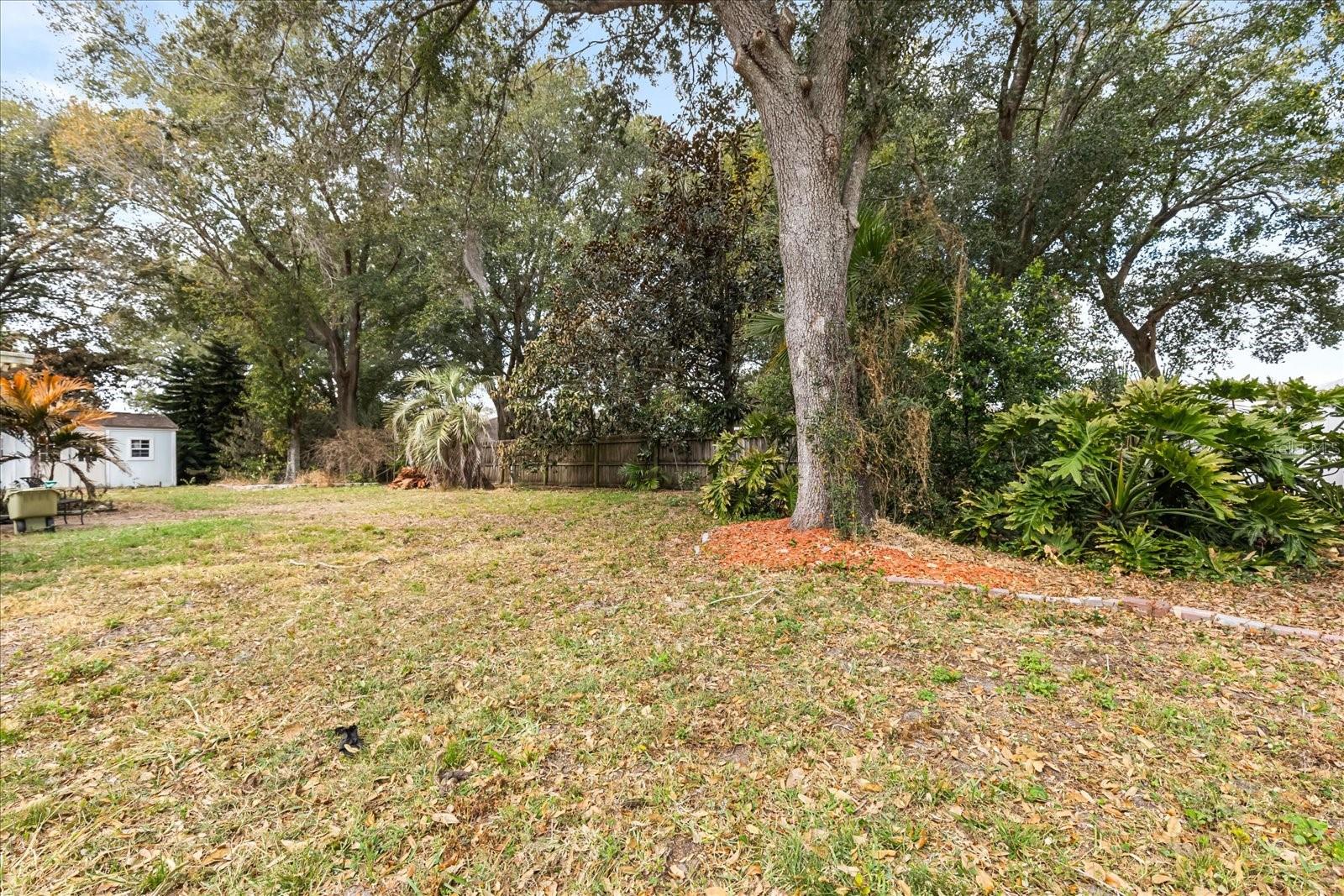 Image 31 of 38 For 16413 Arrowhead Trail