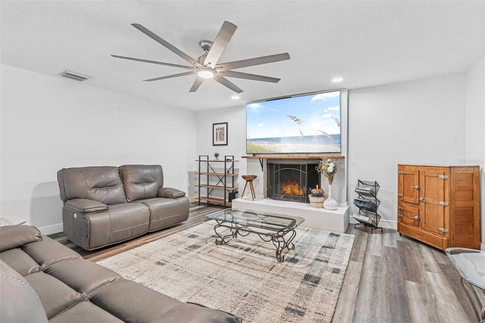 Image 10 of 47 For 611 Little Wekiva Road