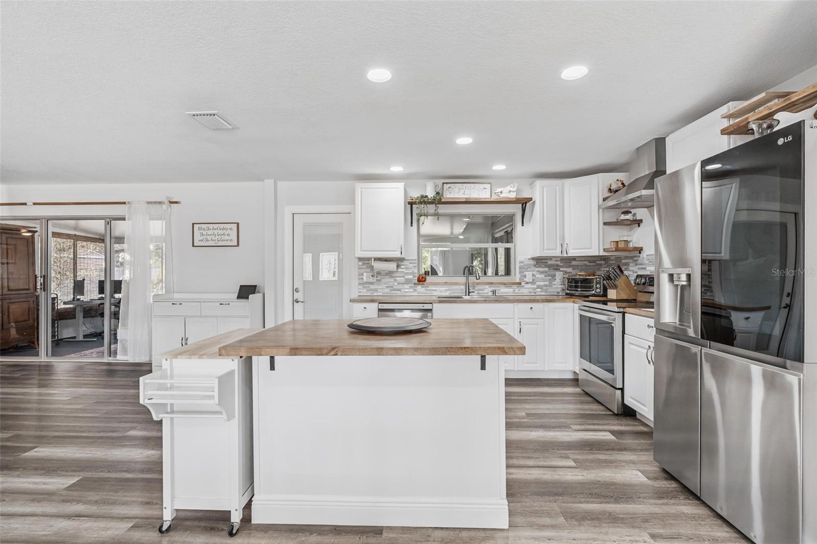 Image 15 of 47 For 611 Little Wekiva Road