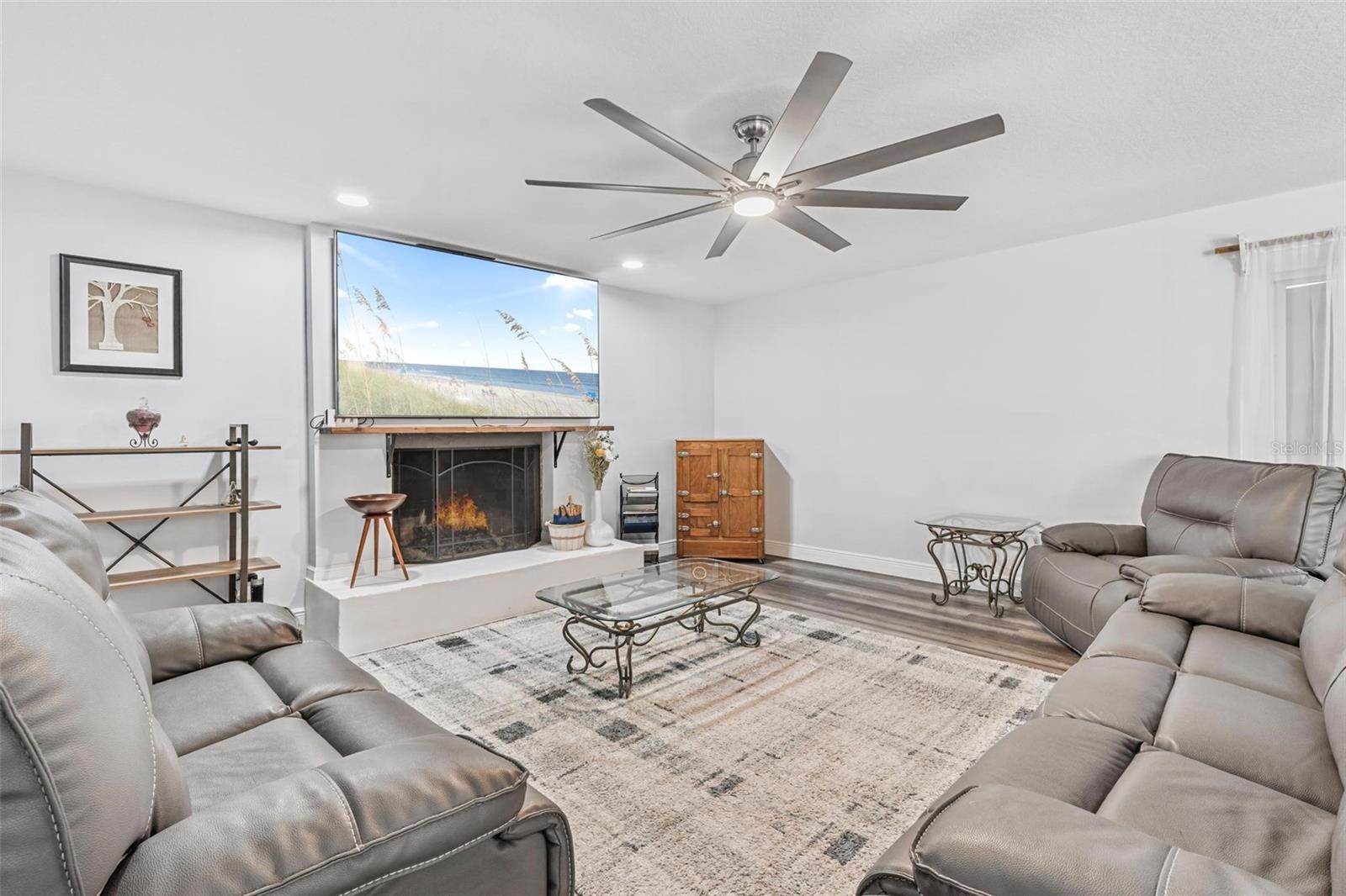 Image 24 of 47 For 611 Little Wekiva Road