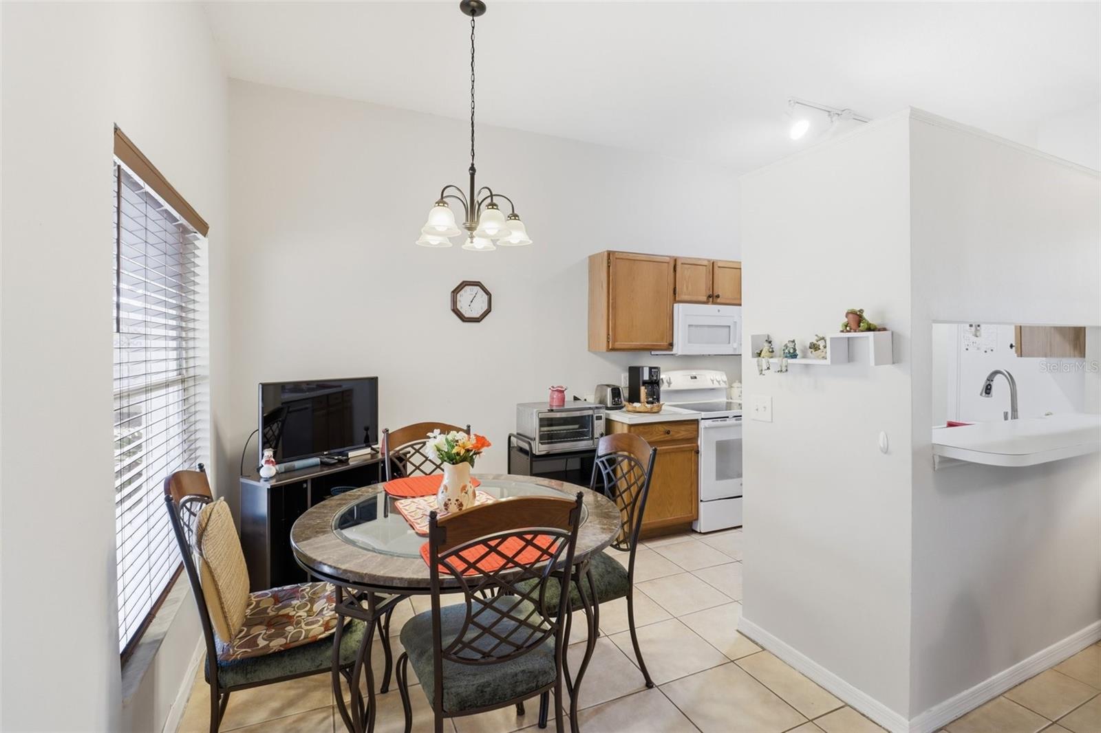 Image 13 of 34 For 1435 Hensley Drive