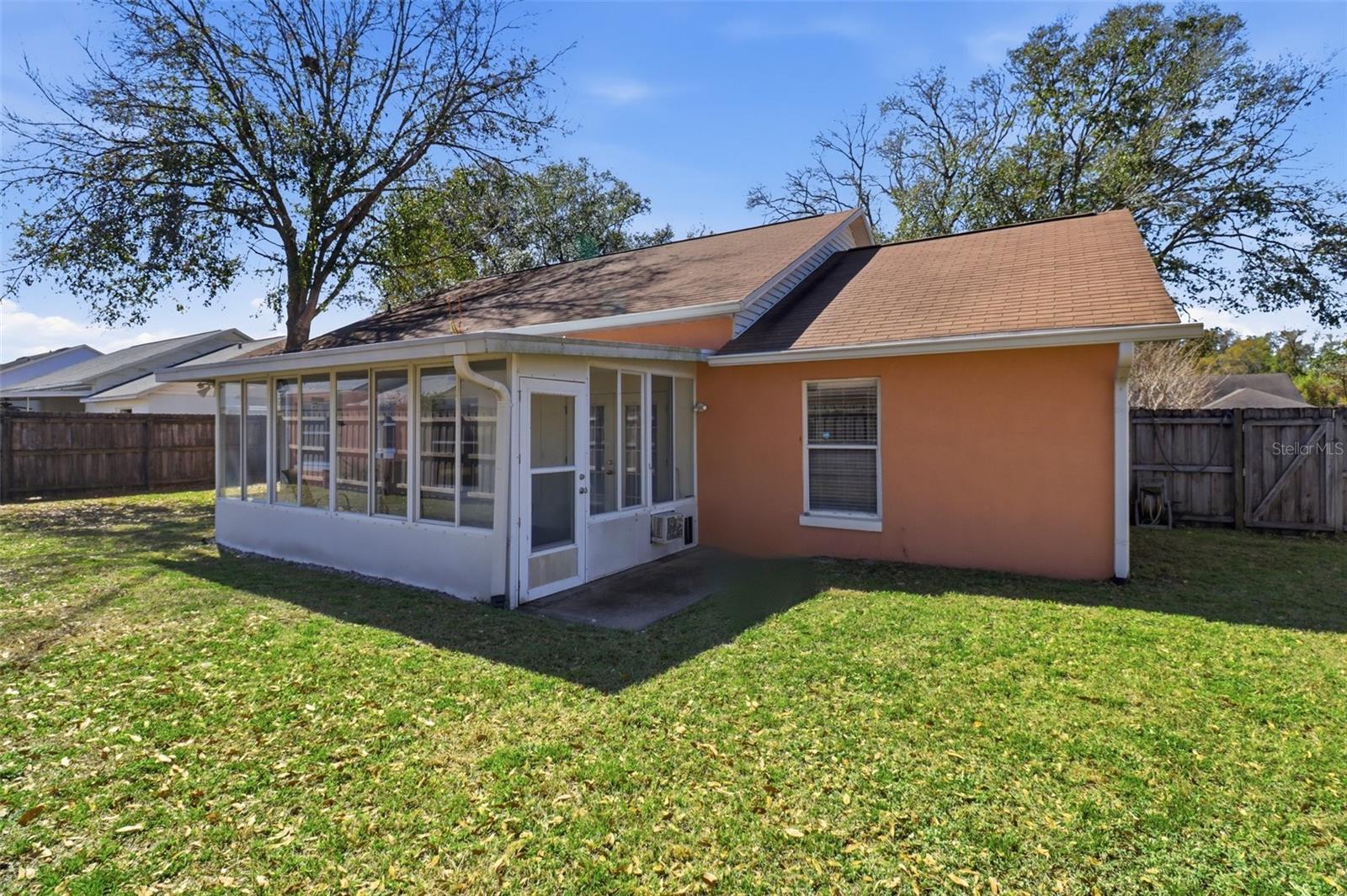 Image 26 of 34 For 1435 Hensley Drive