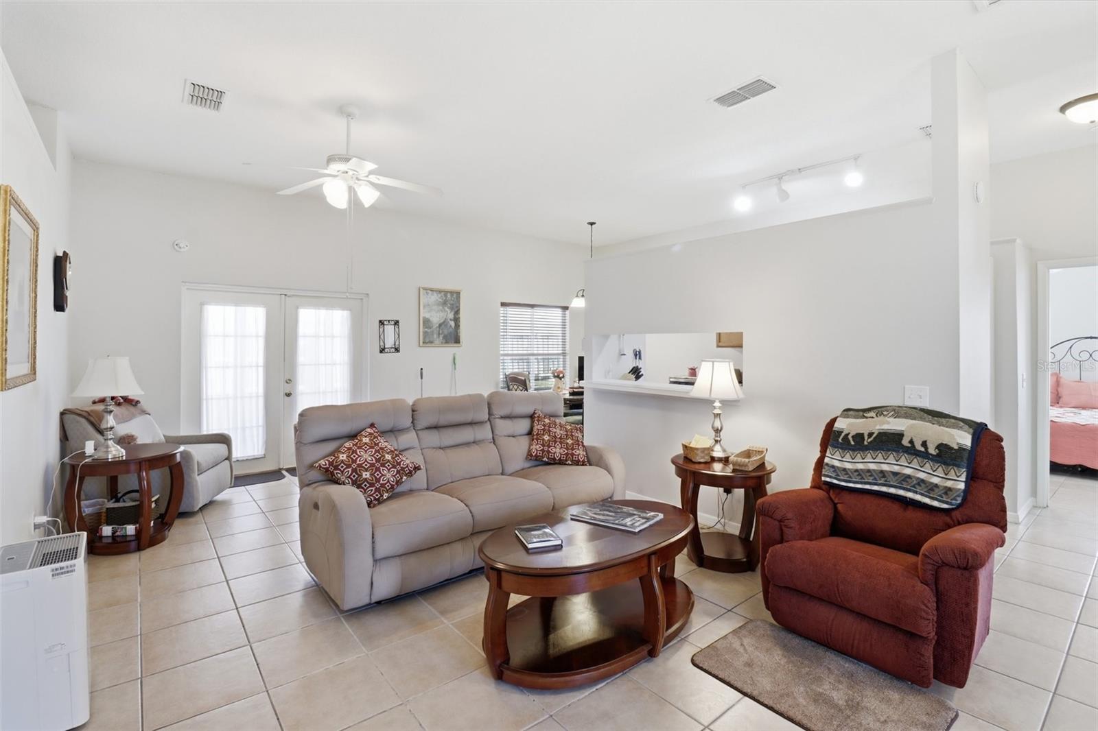 Image 6 of 34 For 1435 Hensley Drive