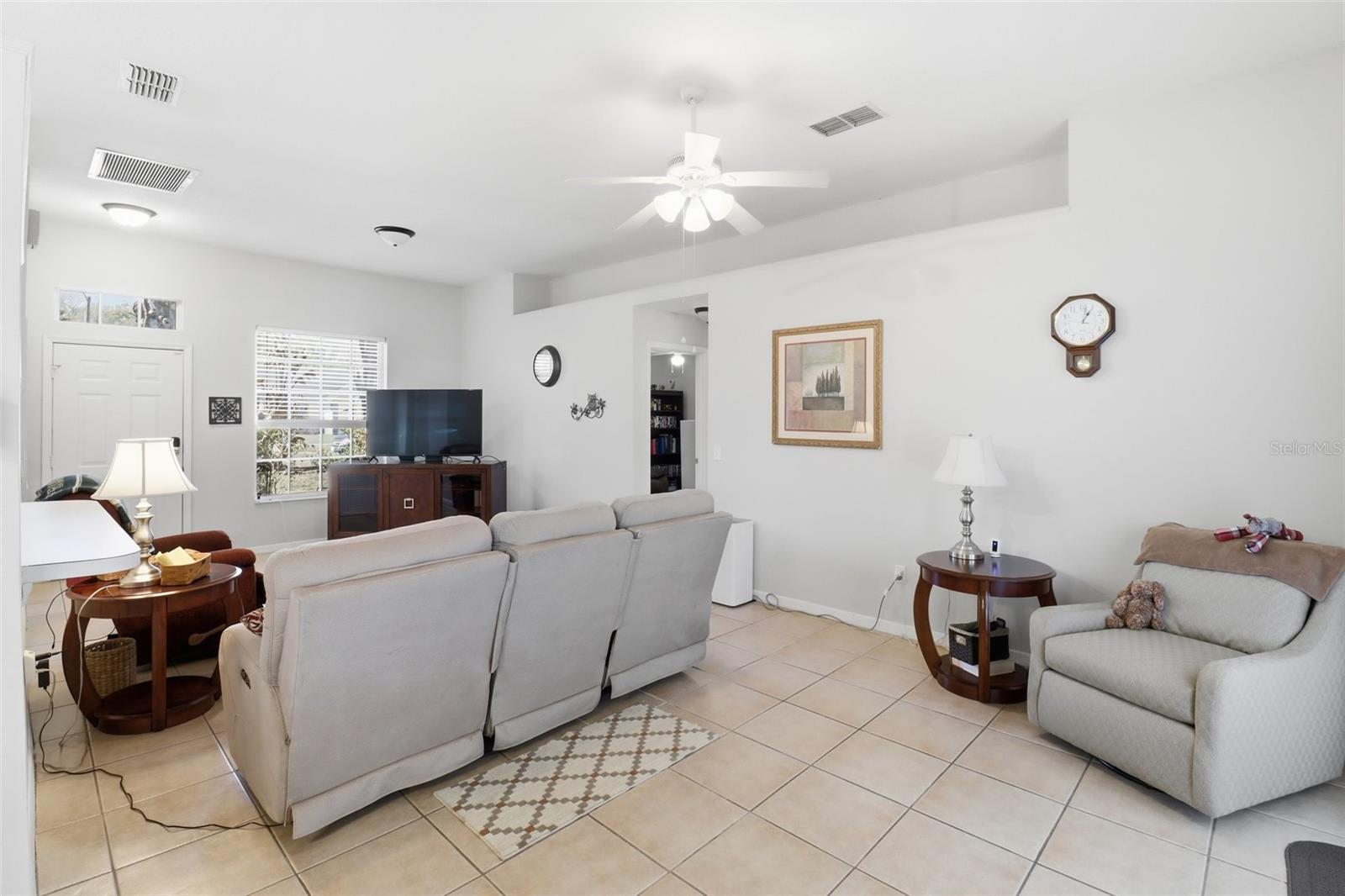 Image 7 of 34 For 1435 Hensley Drive