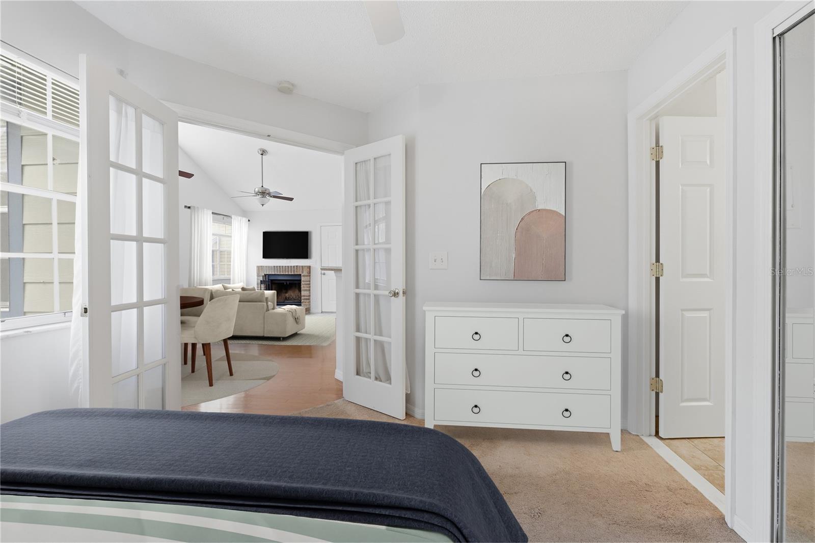 Image 20 of 33 For 949 Bird Bay Court 201