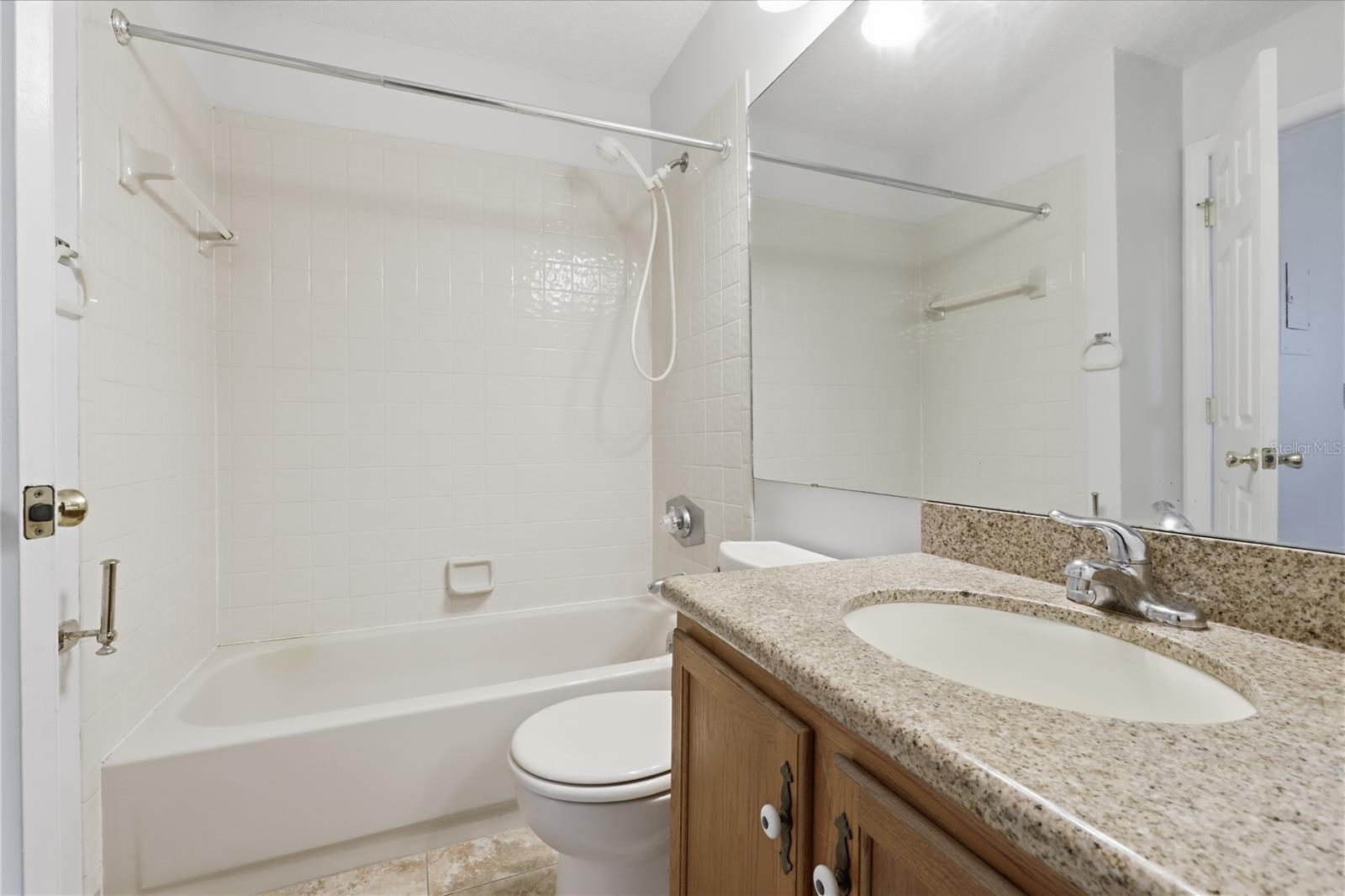 Image 25 of 33 For 949 Bird Bay Court 201