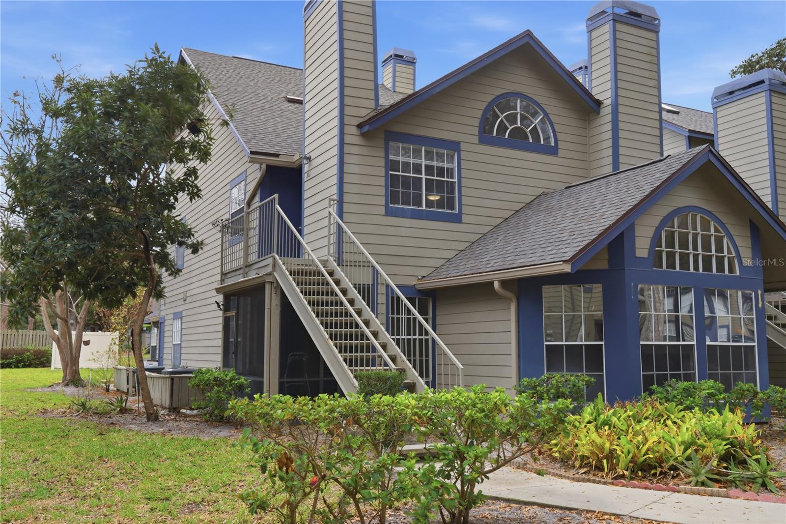 Image 4 of 33 For 949 Bird Bay Court 201