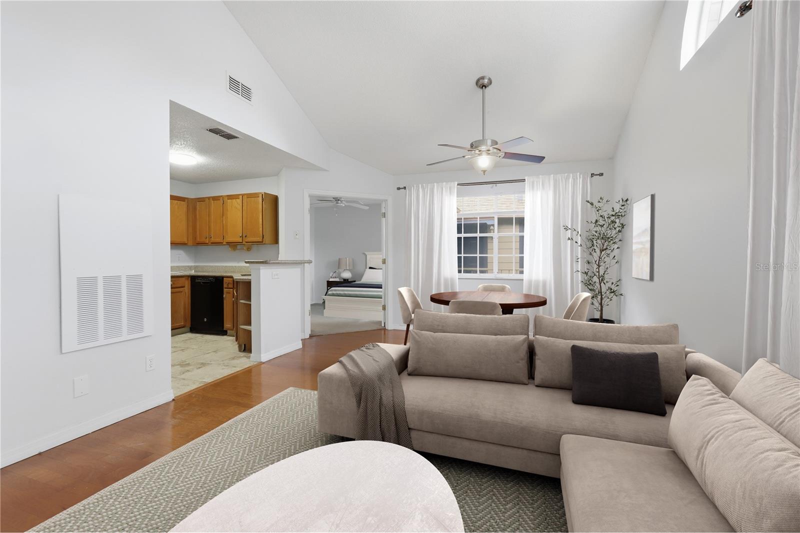 Image 7 of 33 For 949 Bird Bay Court 201