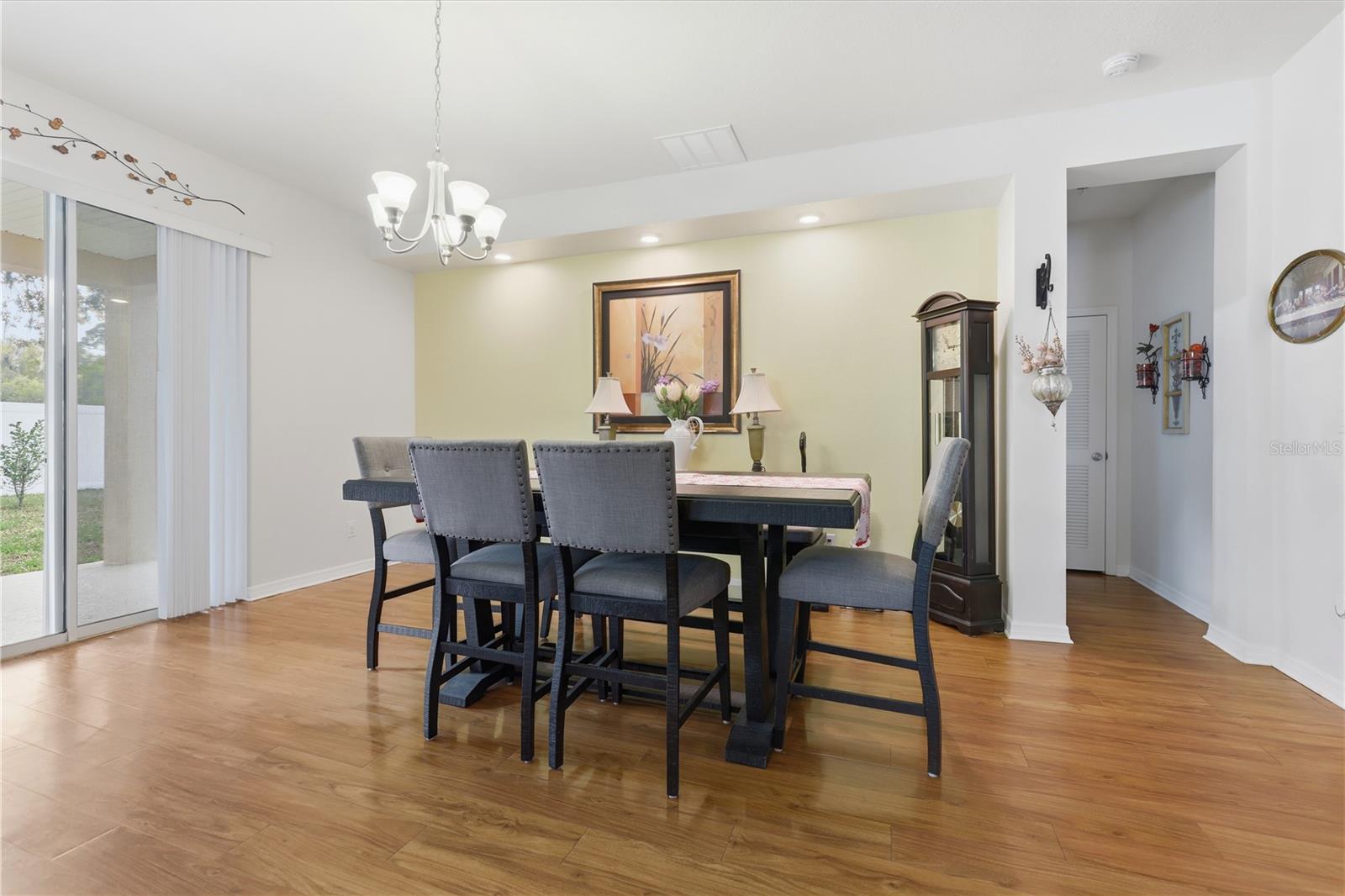 Image 16 of 38 For 129 Alexandria Circle