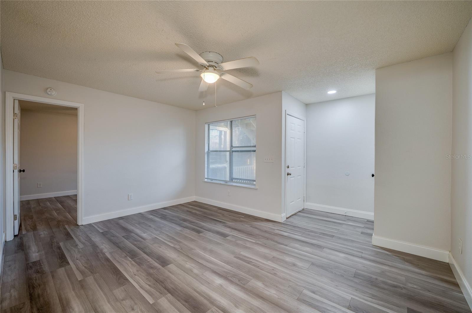 Image 10 of 25 For 1600 Big Tree Road I3