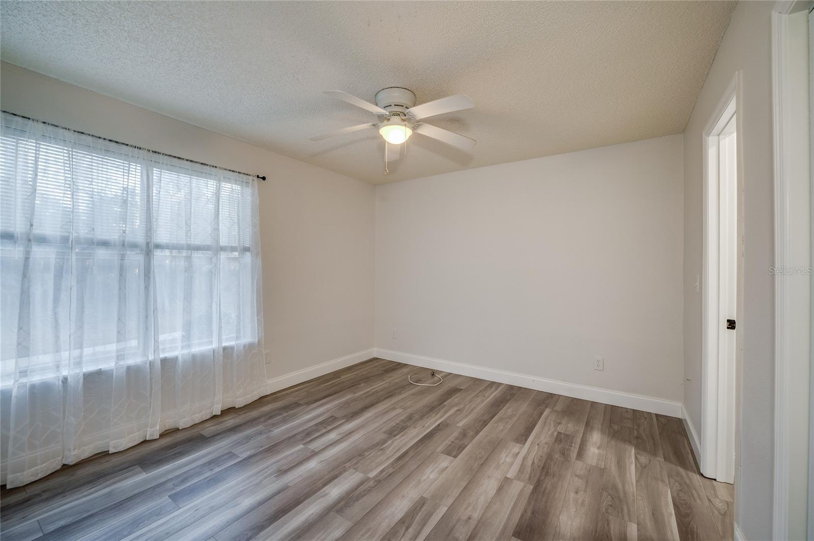 Image 20 of 25 For 1600 Big Tree Road I3