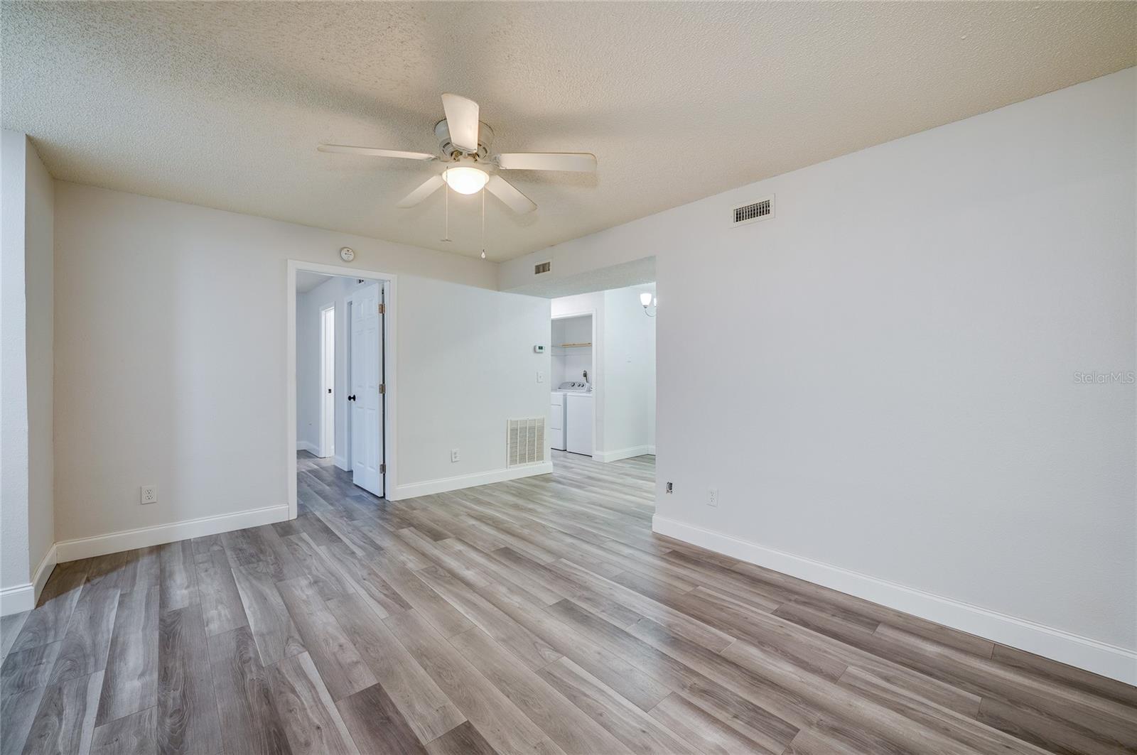 Image 9 of 25 For 1600 Big Tree Road I3