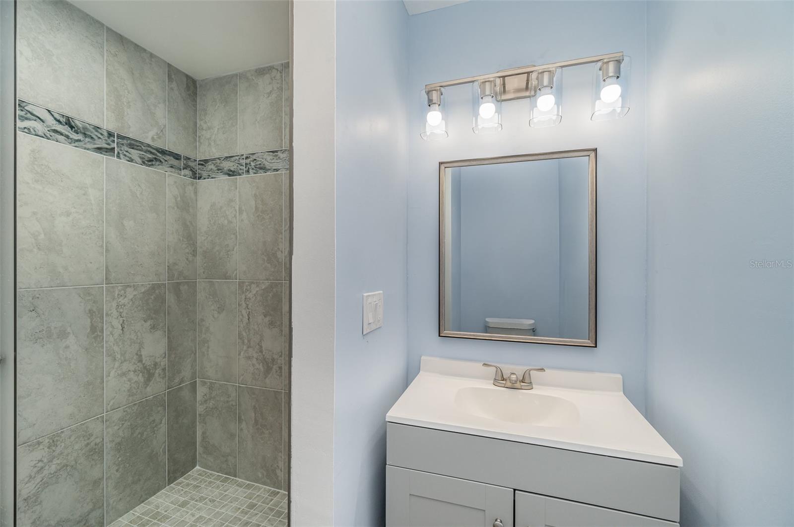 Image 22 of 54 For 12601 Kelly Palm Drive