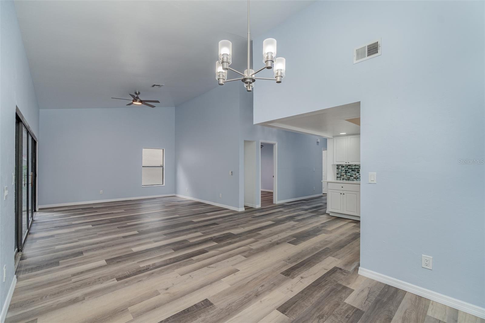 Image 9 of 54 For 12601 Kelly Palm Drive