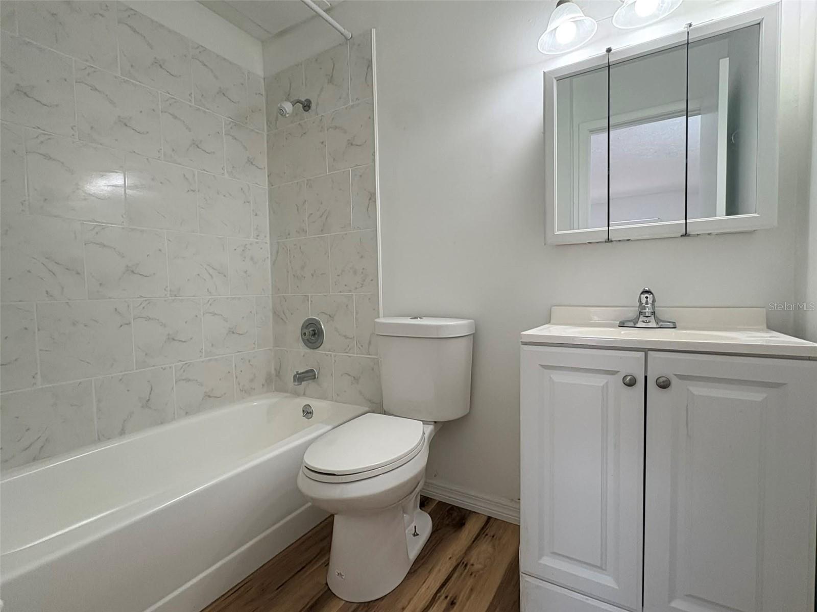 Image 11 of 28 For 411 Banana Cay Drive C