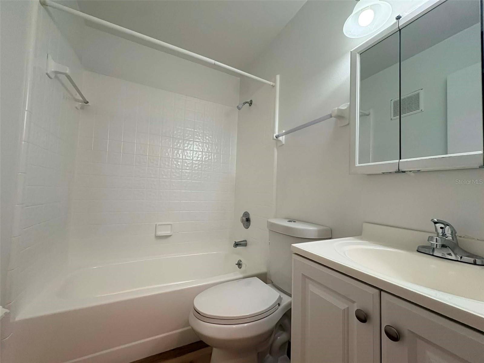 Image 14 of 28 For 411 Banana Cay Drive C