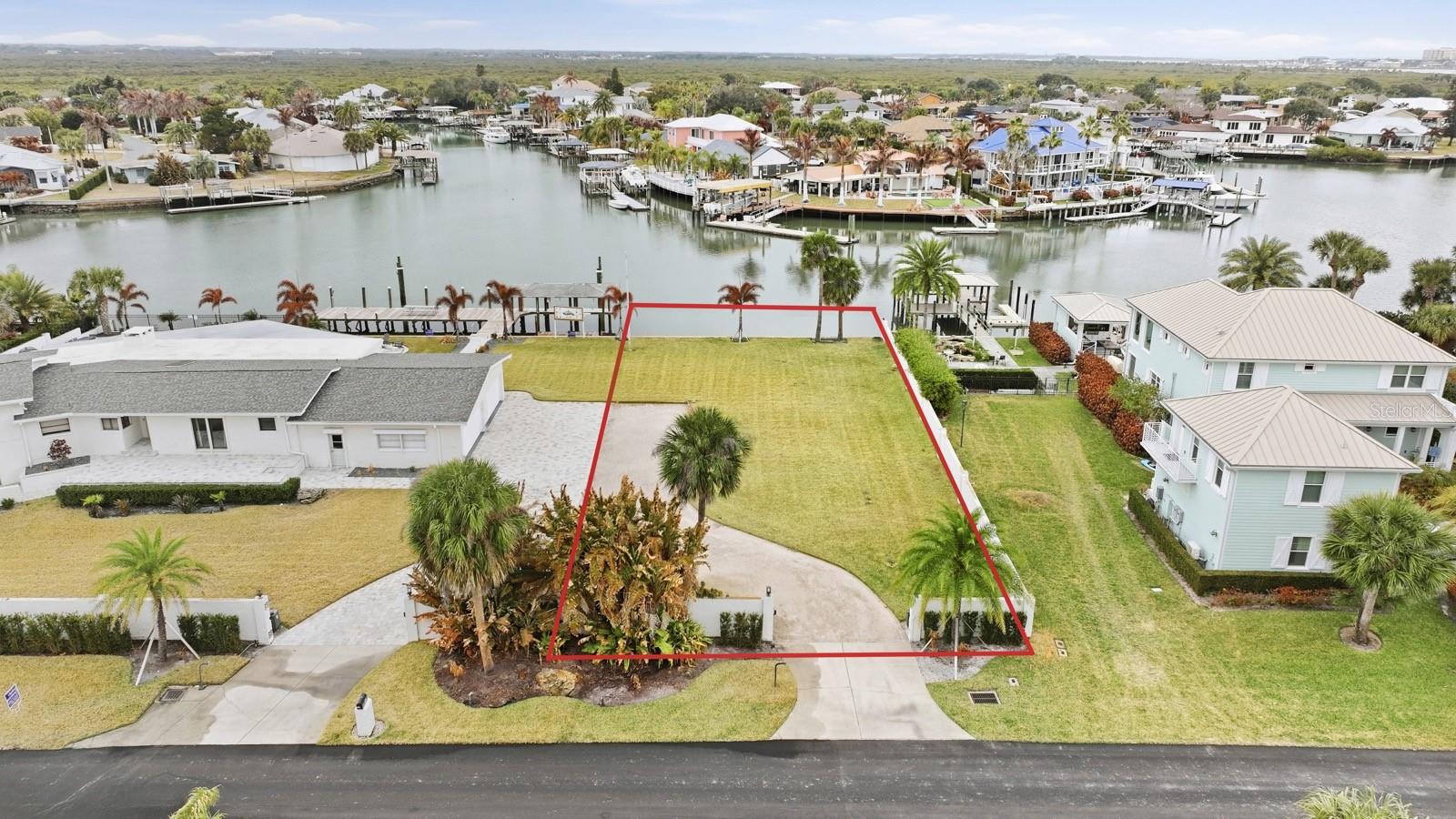 Image 5 of 11 For 104 East Circle Drive