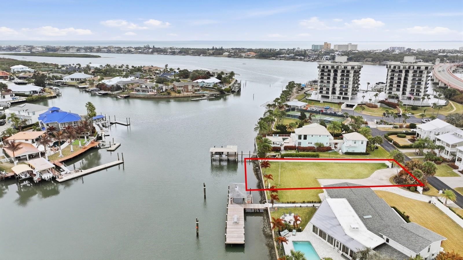 Image 7 of 11 For 104 East Circle Drive