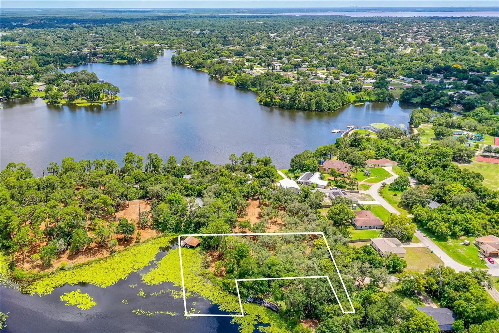 Image 3 of 8 For Twin Oak Street