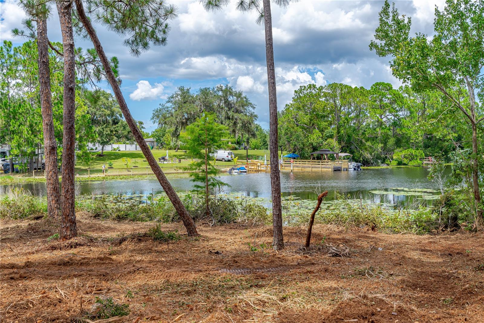 Image 11 of 18 For Twin Oak Street