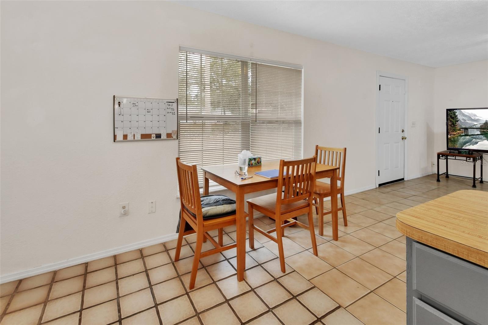 Listing photo id 9 for 1620 Ace Park Drive