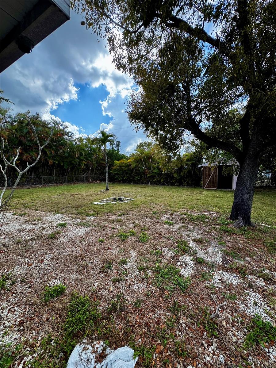 Image 18 of 22 For 6346 Saint Andrews Circle S