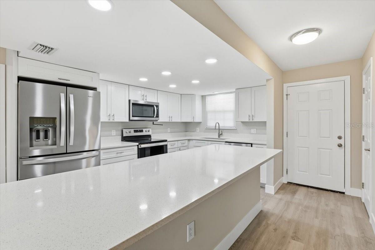 Image 12 of 40 For 1719 Western Road