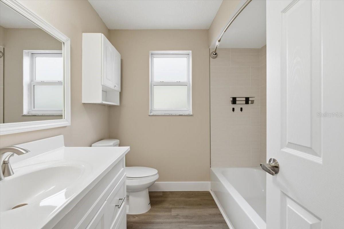 Image 20 of 40 For 1719 Western Road