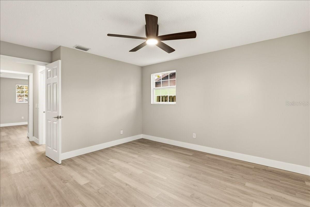 Image 25 of 40 For 1719 Western Road