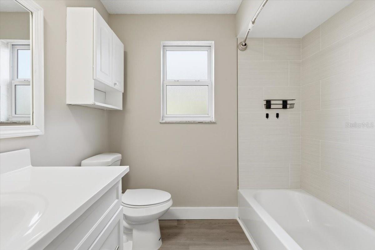 Image 28 of 40 For 1719 Western Road