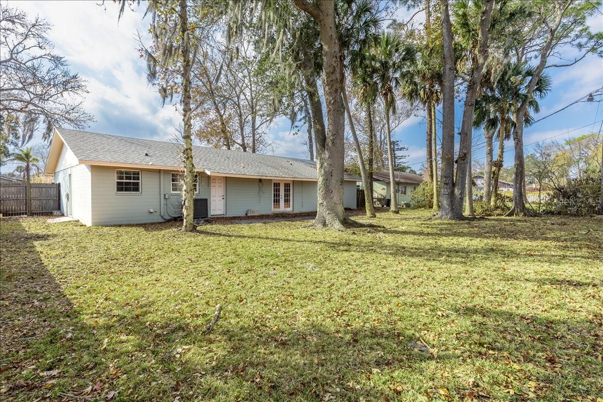 Image 34 of 40 For 1719 Western Road