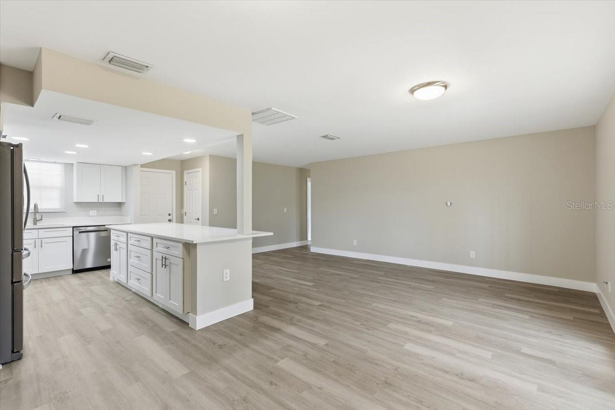 Image 8 of 40 For 1719 Western Road