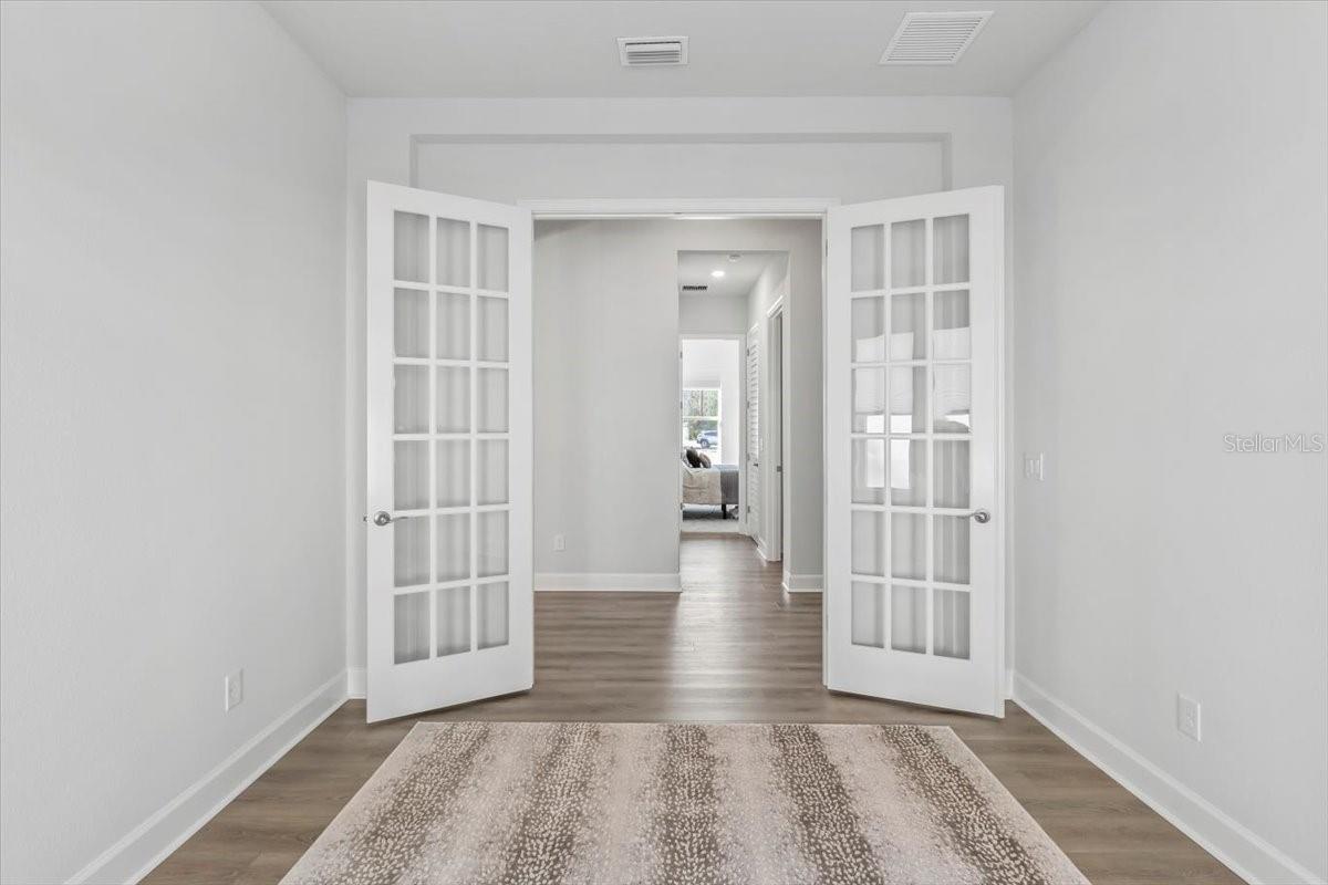 Image 8 of 62 For 6425 Saguaro Court