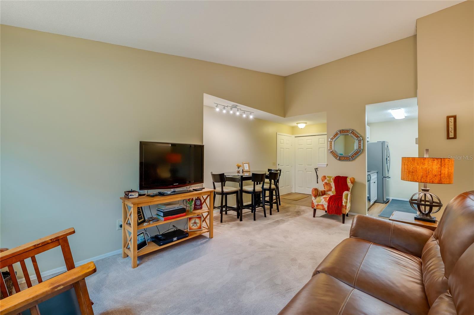 Image 11 of 22 For 1401 Palmetto Avenue 211