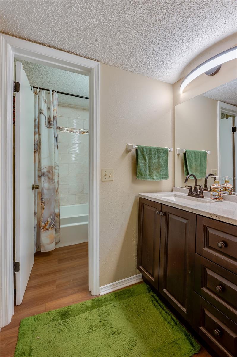 Image 15 of 22 For 1401 Palmetto Avenue 211