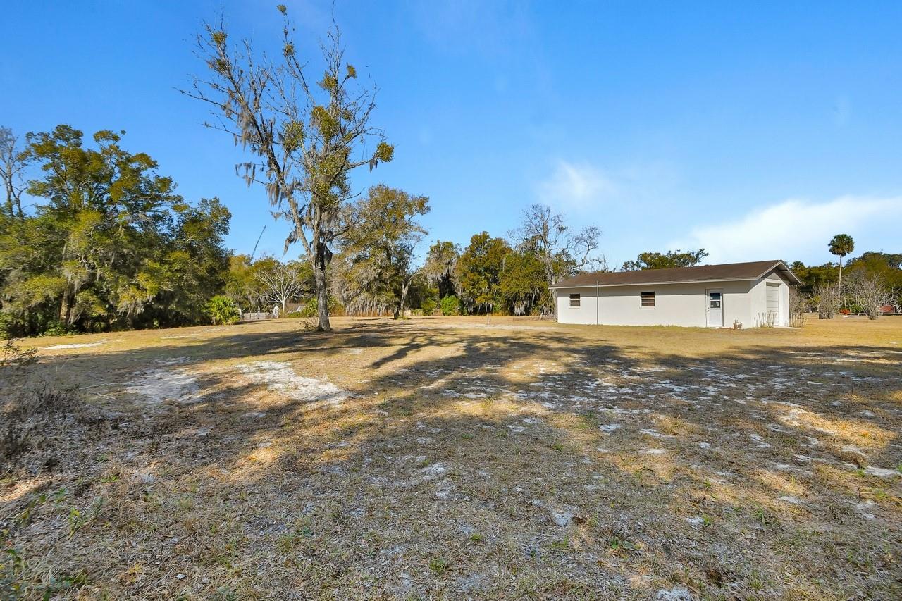 Image 38 of 51 For 570 Cass Street