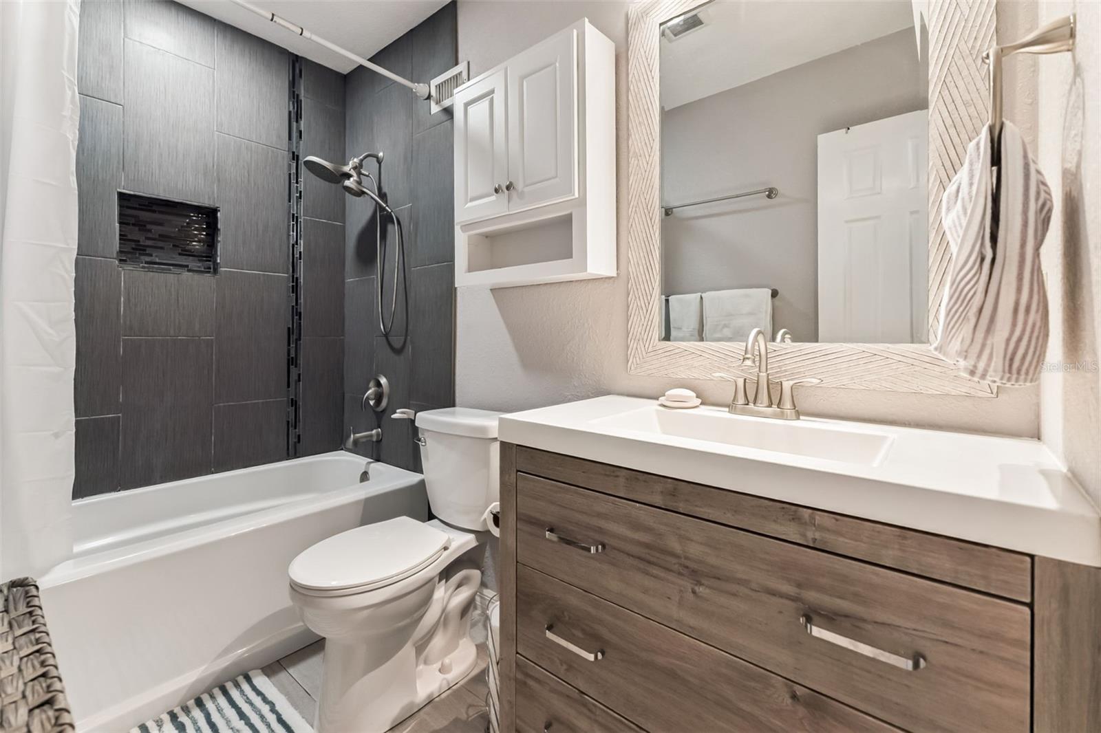 Image 18 of 22 For 2200 Palmetto Avenue F020