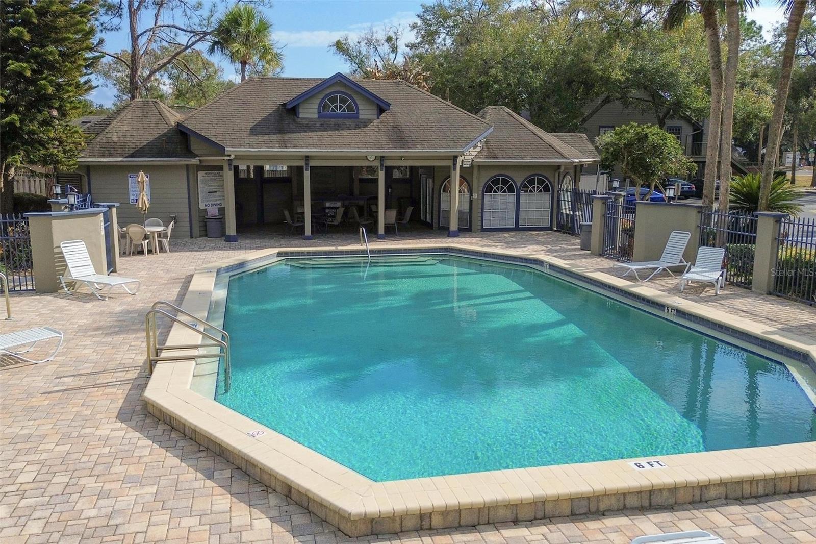 Image 43 of 60 For 966 Helmsley Court 100